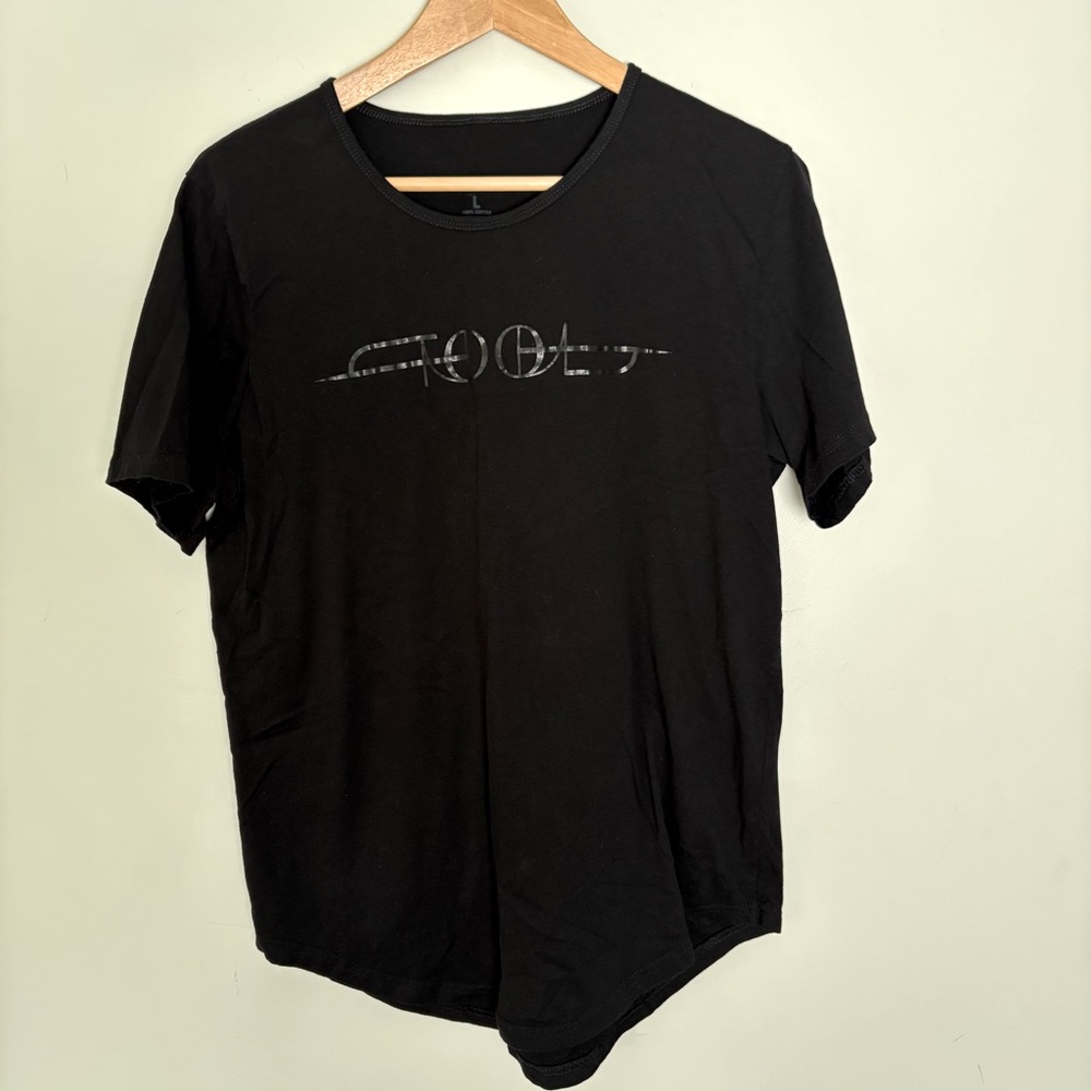 TOOL Logo Men's Curved Hem Short Sleeve Black T-Shirt-L-Slim Fit-Band/Concert
